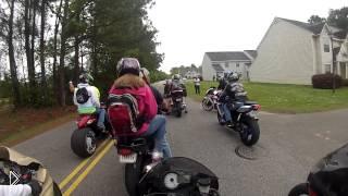—мотреть онлайн Пассажирка на мотоцикле залетела под колесо